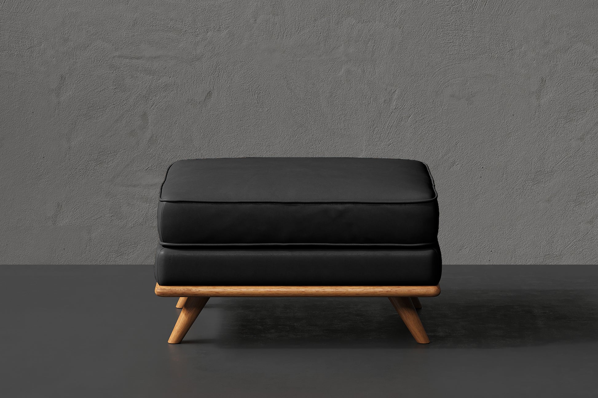 Maestro Leather 31" Ottoman