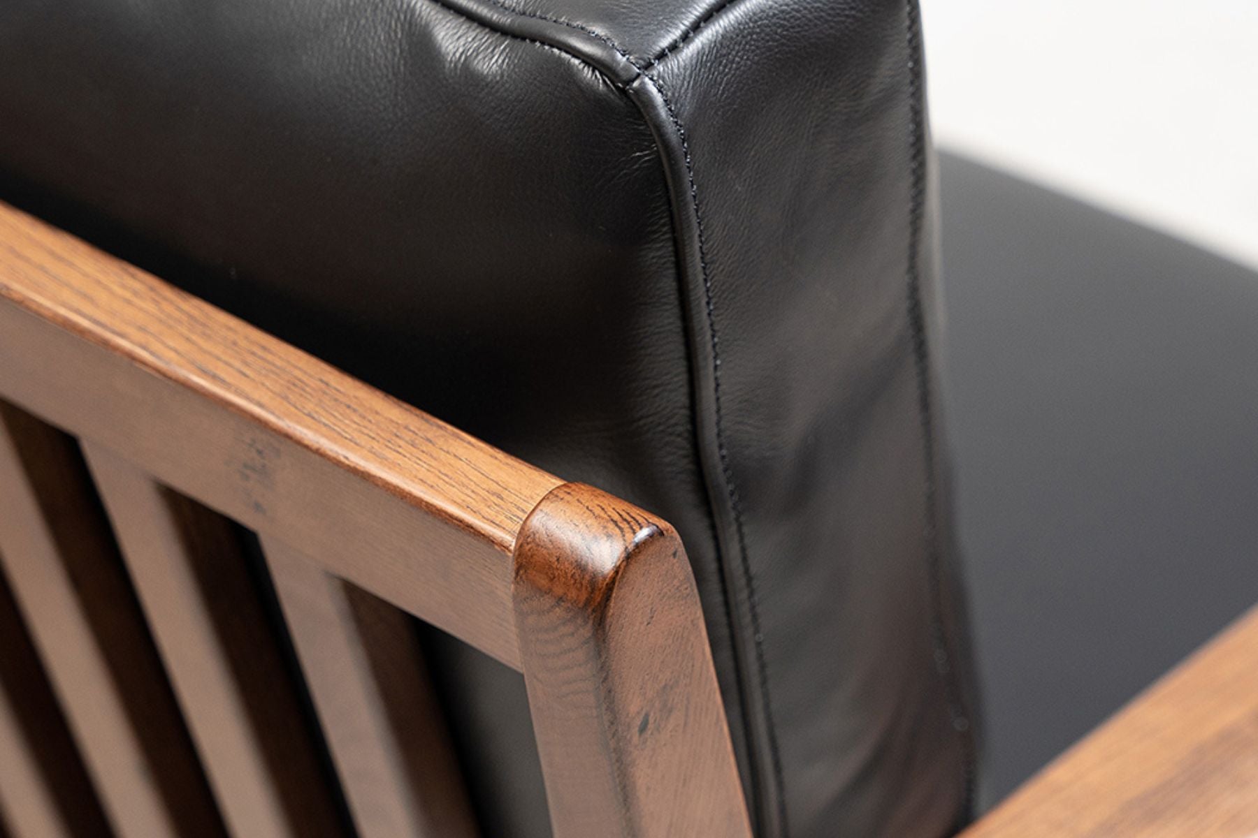 Isode 25” Leather Mid-Century Modern Accent Chair