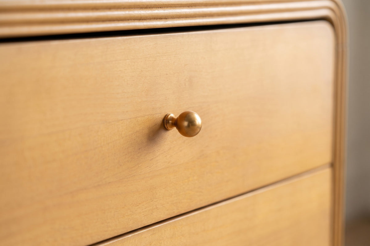 Belleville Curved 3-Drawer Nightstand – Natural Finish, Plinth Base