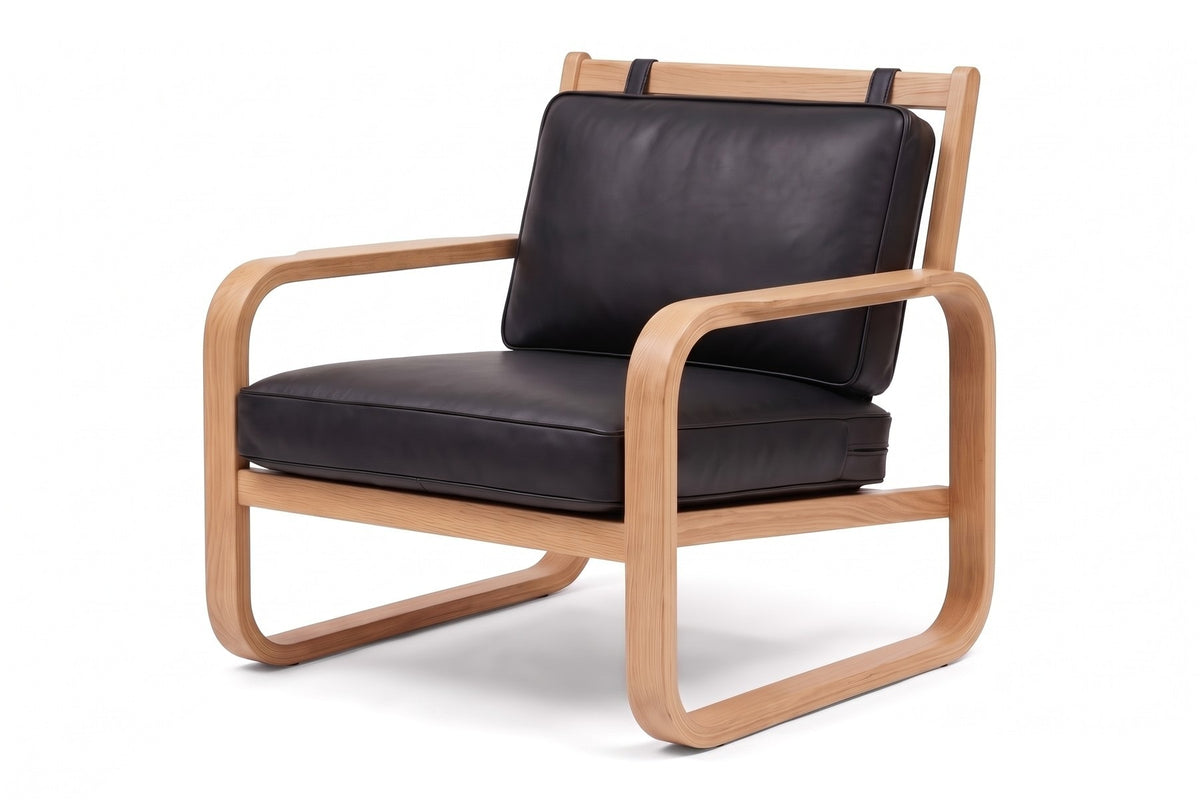 Étretat Bentwood Lounge Chair in Black / Natural Oak, three-quarter view on white