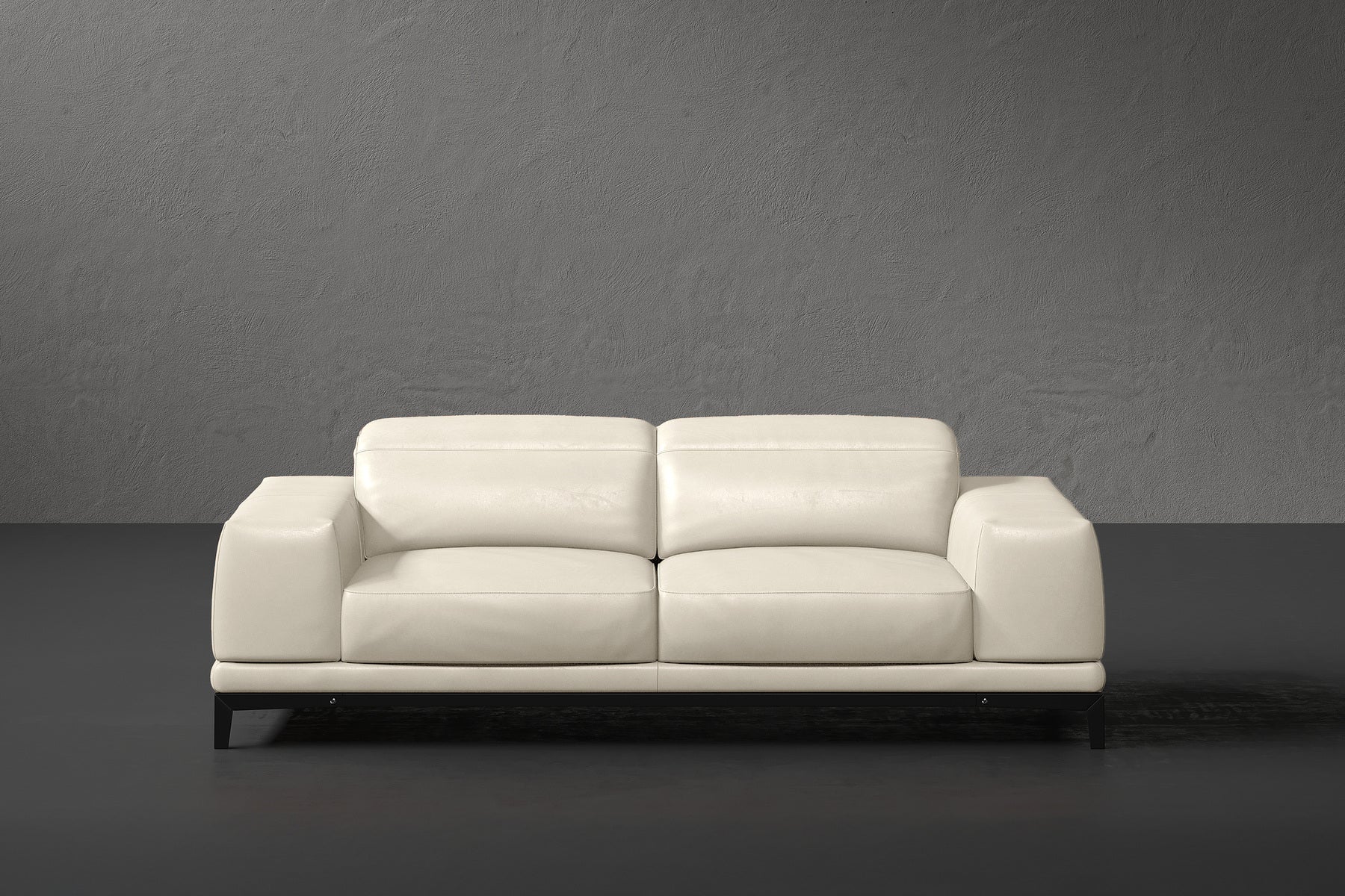 Brun Leather Sofa with Adjustable Headrests
