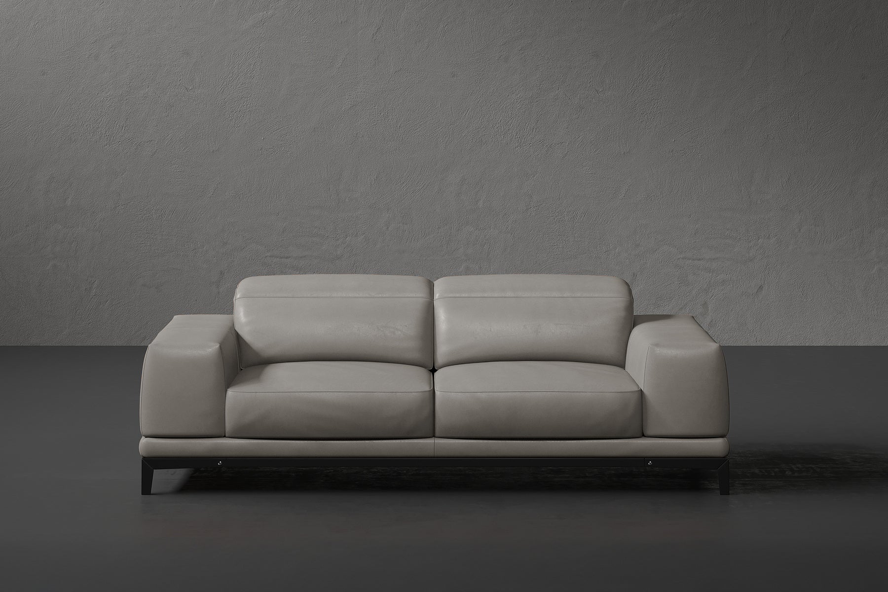 Brun Leather Sofa with Adjustable Headrests