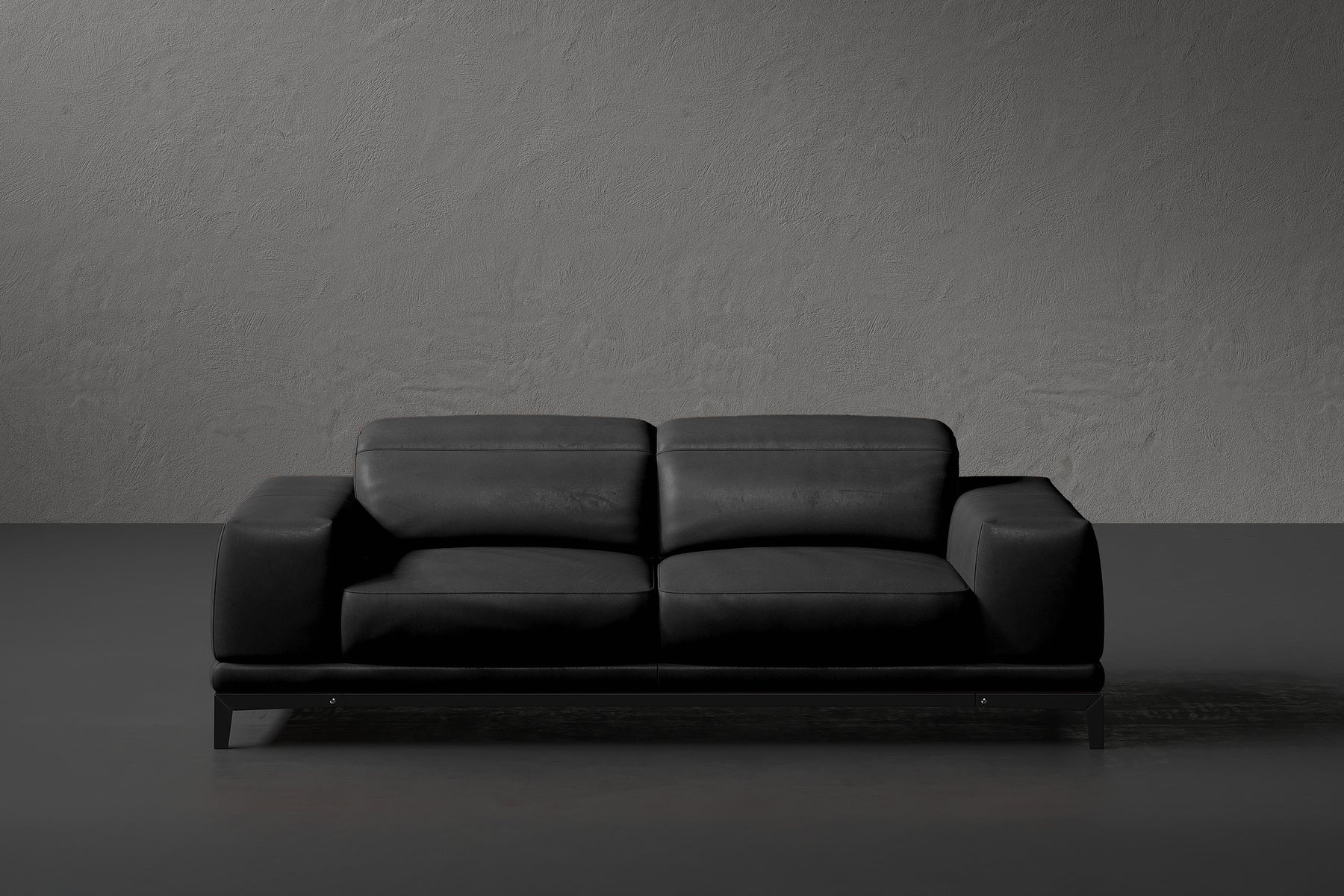 Brun Leather Sofa with Adjustable Headrests