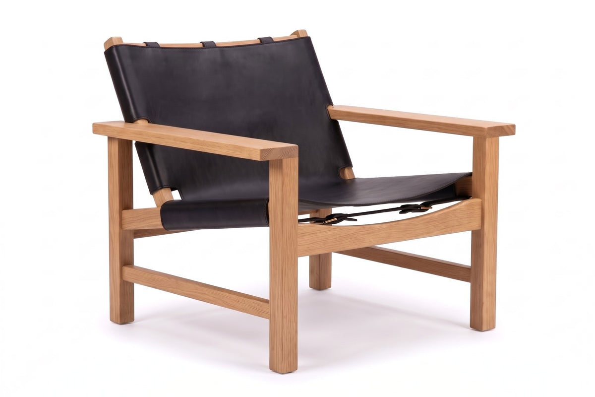 Lourmarin Leather Sling Chair – Solid Oak Frame, Wide Flat Arms, Brass Buckles