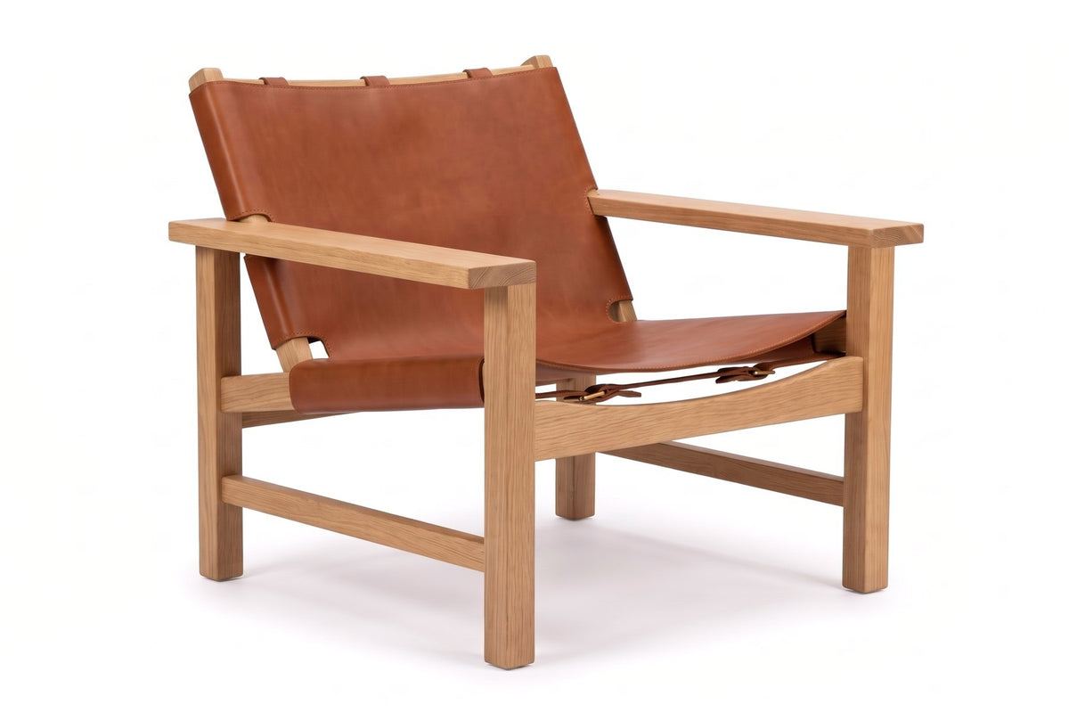 Lourmarin Leather Sling Chair – Solid Oak Frame, Wide Flat Arms, Brass Buckles