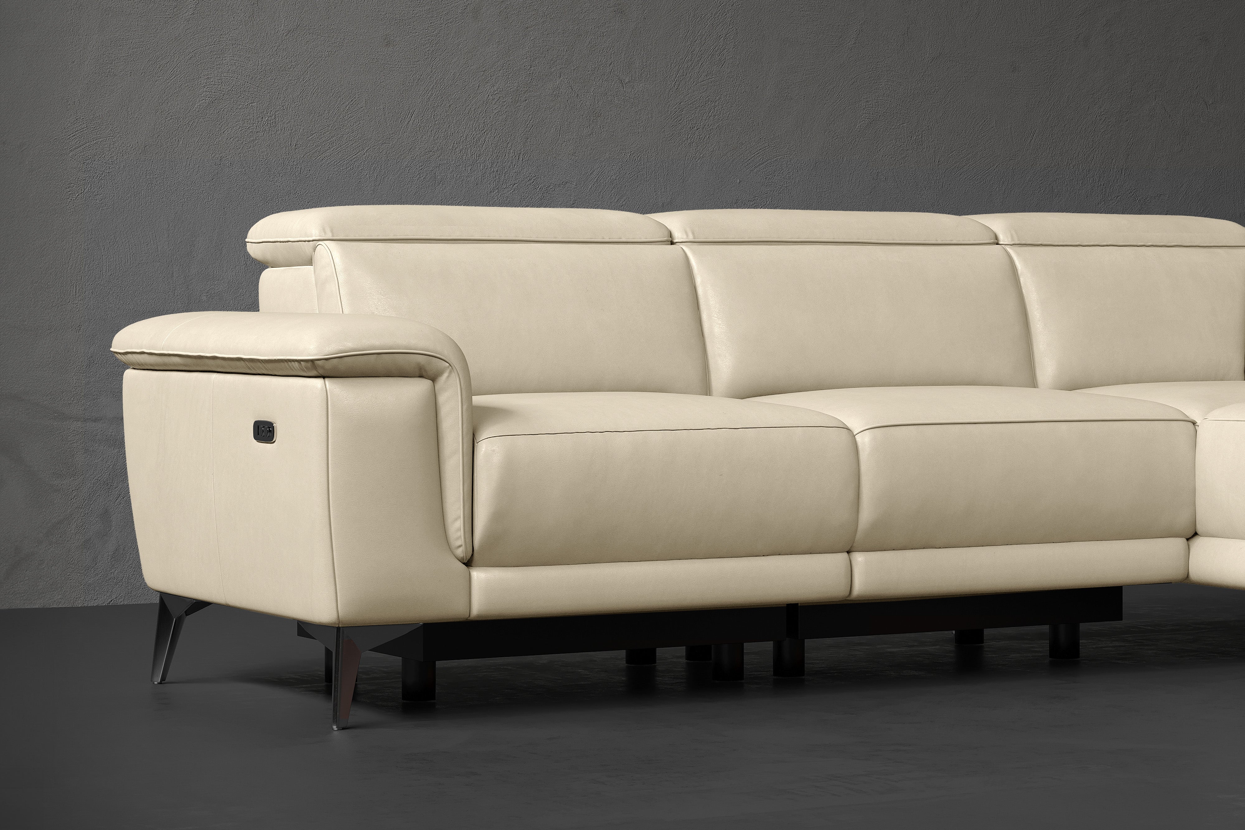 Pista Leather Reclining Sectional Sofa