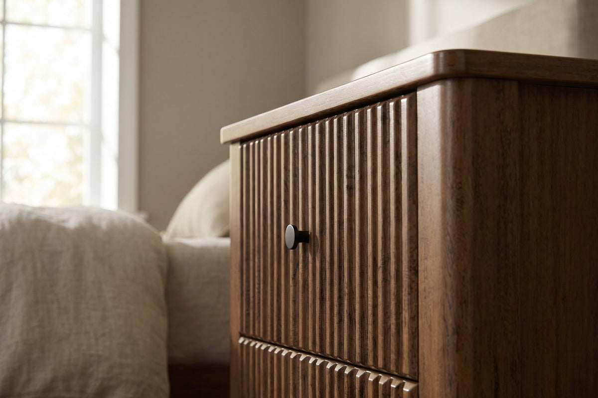 Fluted Fronts, Black Knobs