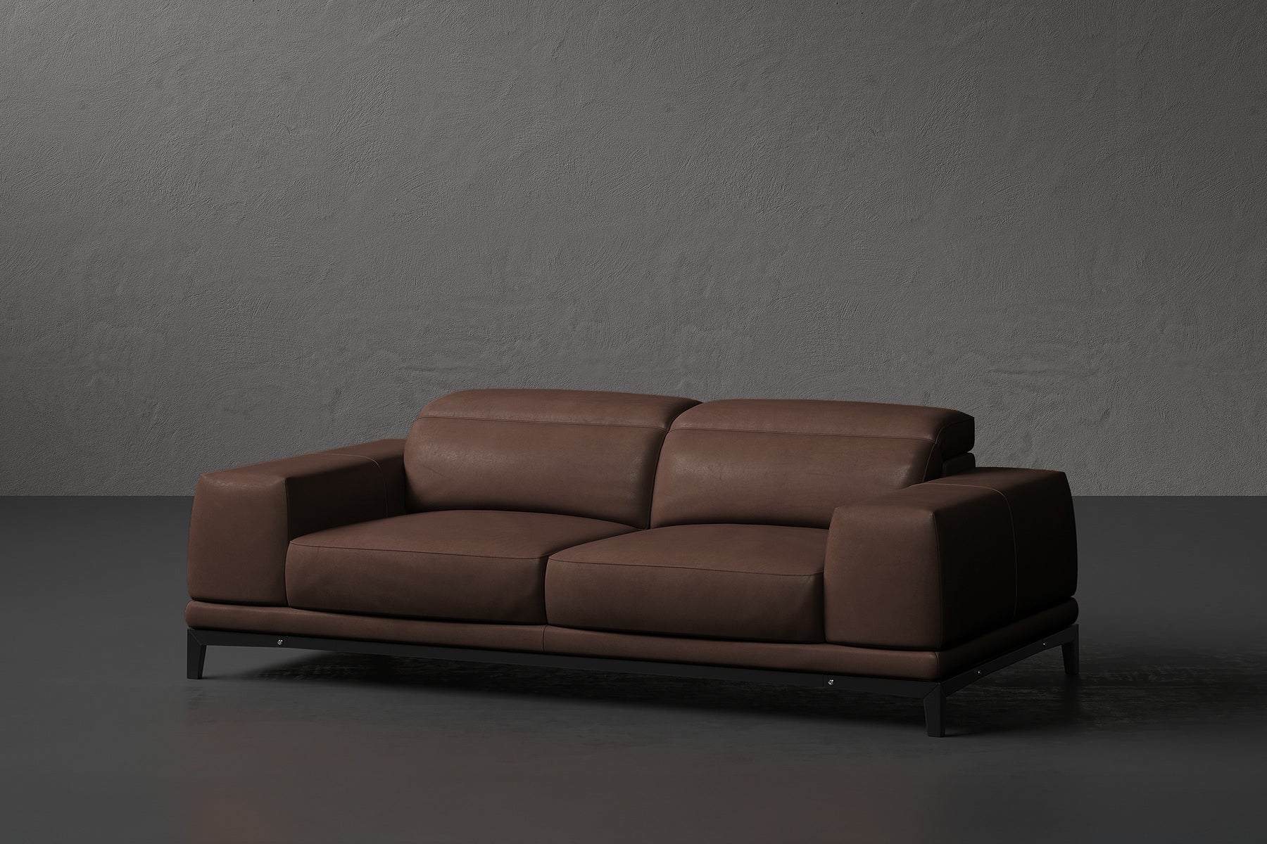 Brun Leather Sofa with Adjustable Headrests