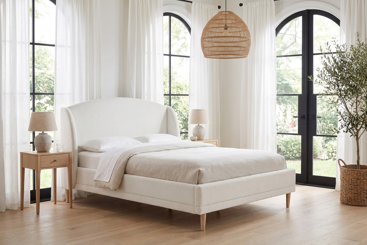 A Classic King Bed