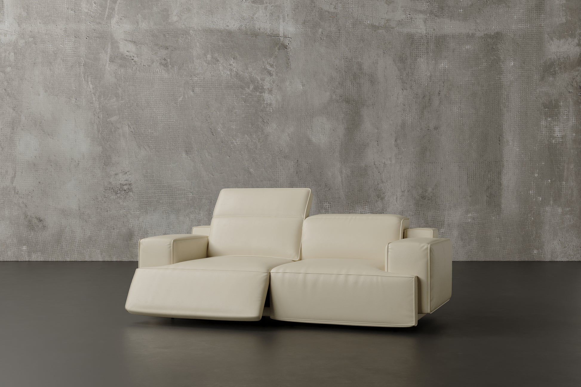 Bain Nordic Royal Hygge™ Leather Recliner Sofa